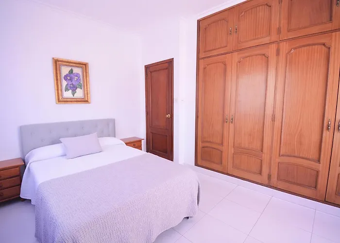 Daire Piso De Playa Con Terraza En El Centro De Vilanova Villanueva De Arosa